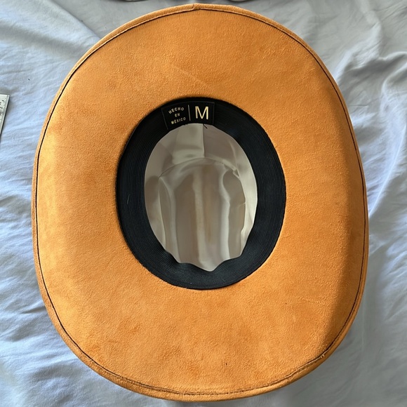 Pumpkin colored suede cowboy hat - Picture 3 of 8